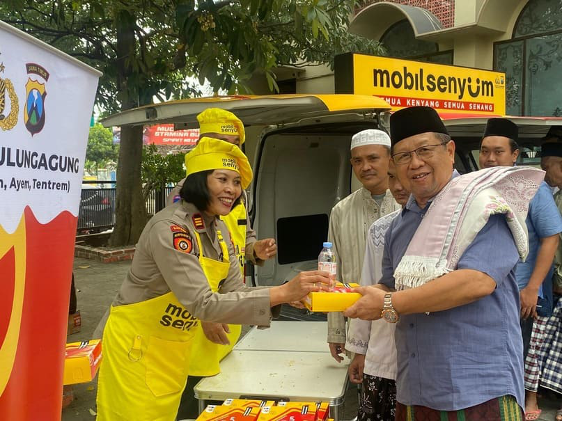 Kegiatan Mobil Senyum 3